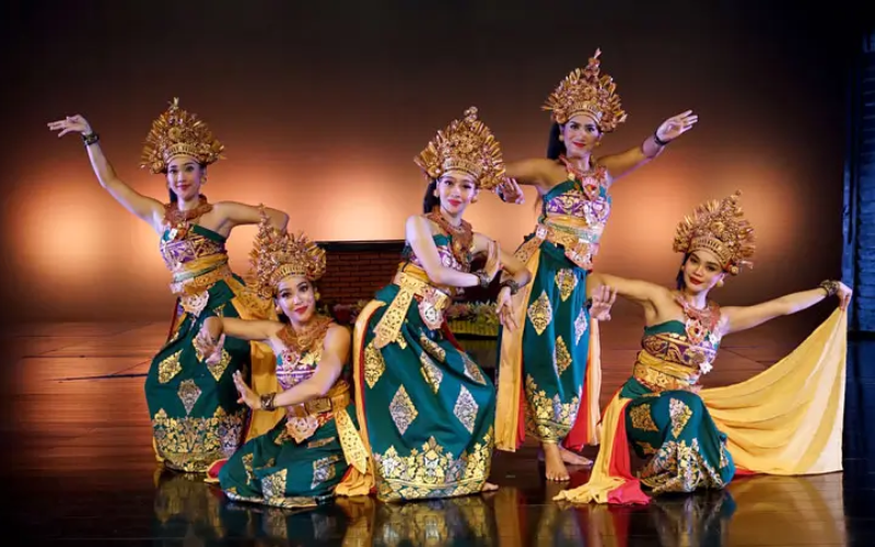 Devdan show (1)