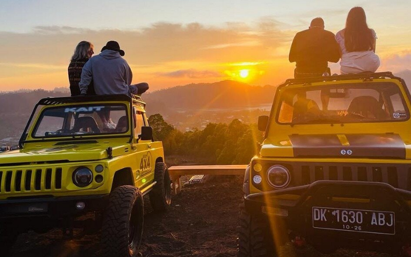 Jeep Sunset (2)
