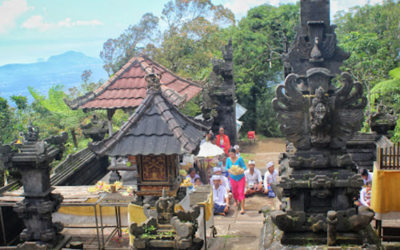 Pura Puncak Bis Bis