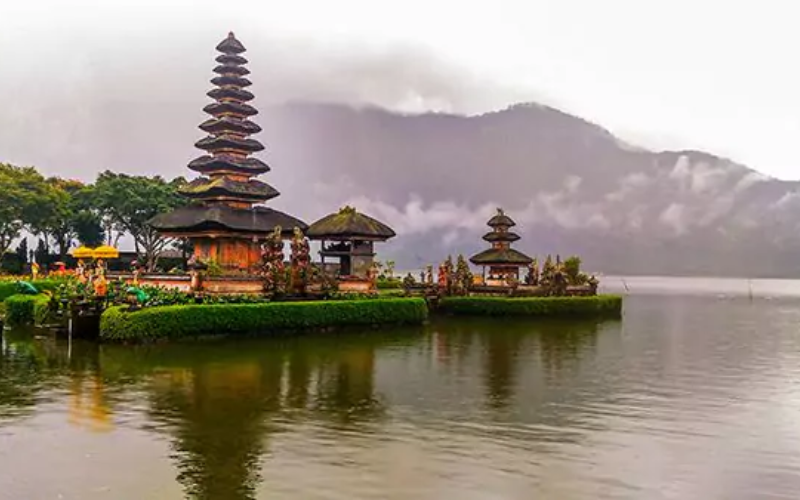 Paket Pura Ulun Danu